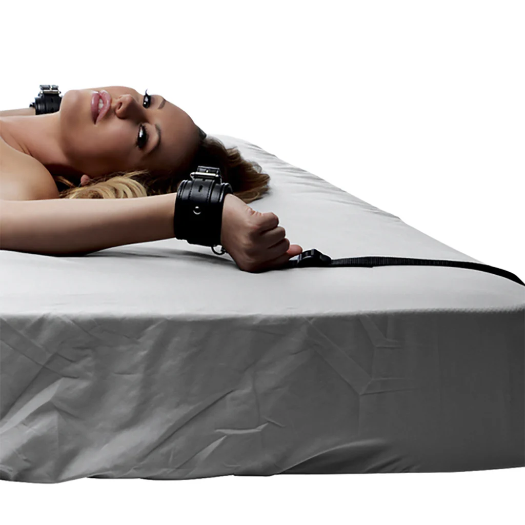 1289-strict-bed-restraint-kit-1.webp