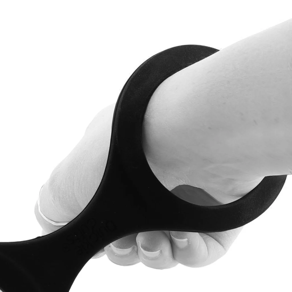 149-medium-silicone-quickie-cuffs-in-black-1.webp