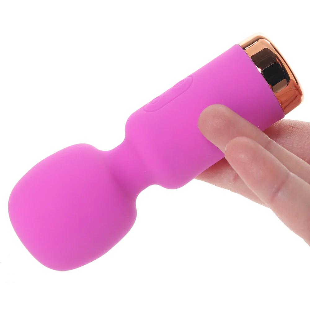 176-shanna-moakler-mini-wand-vibe-1.webp
