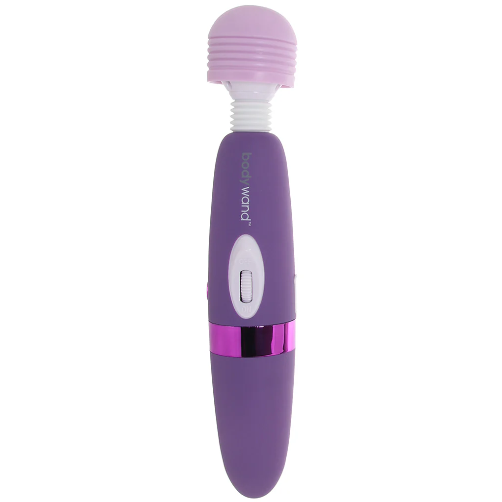 2000-bodywand-rechargeable-massager-in-lavender-1.webp