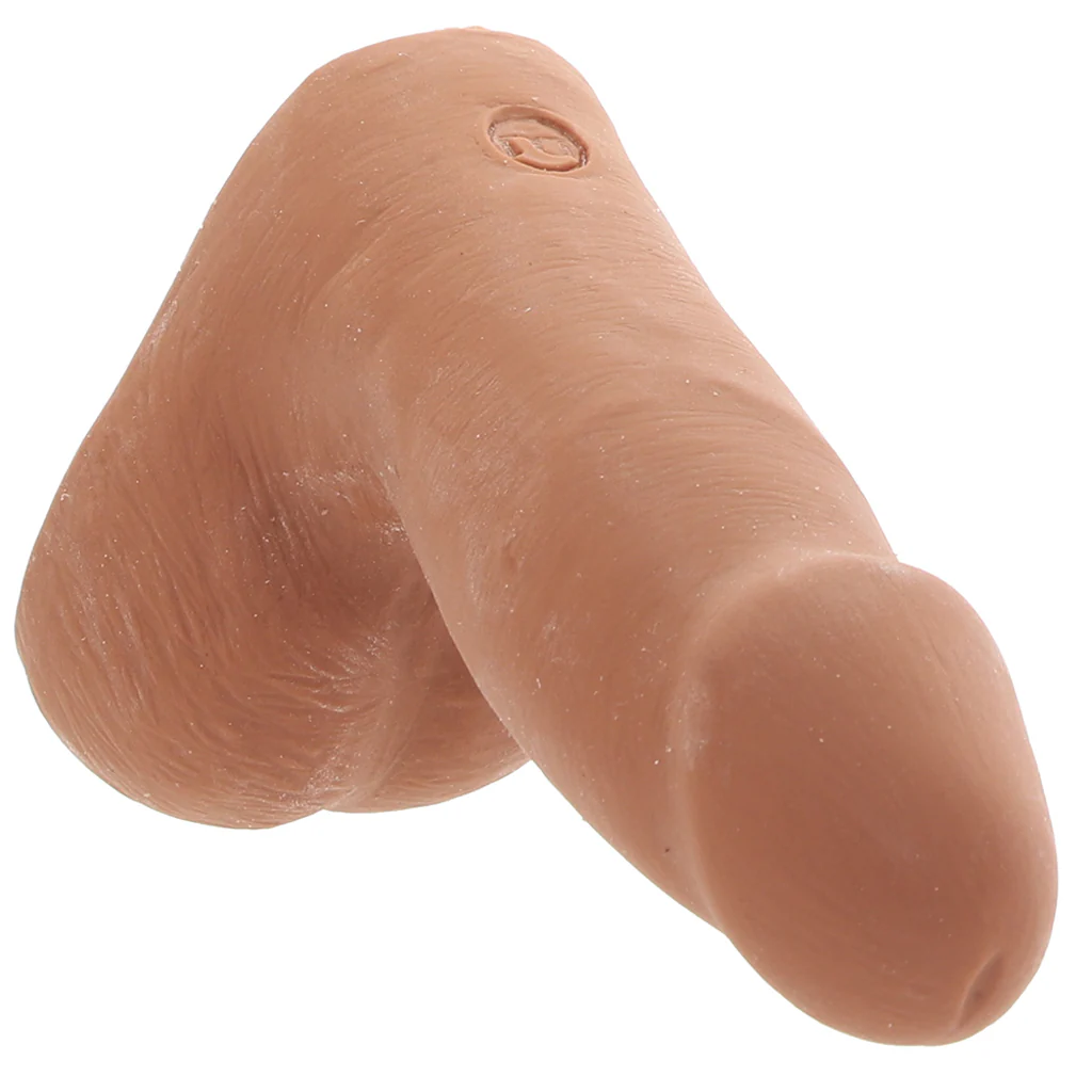 2689-the-realistic-5-inch-cock-with-balls-in-caramel-1.webp