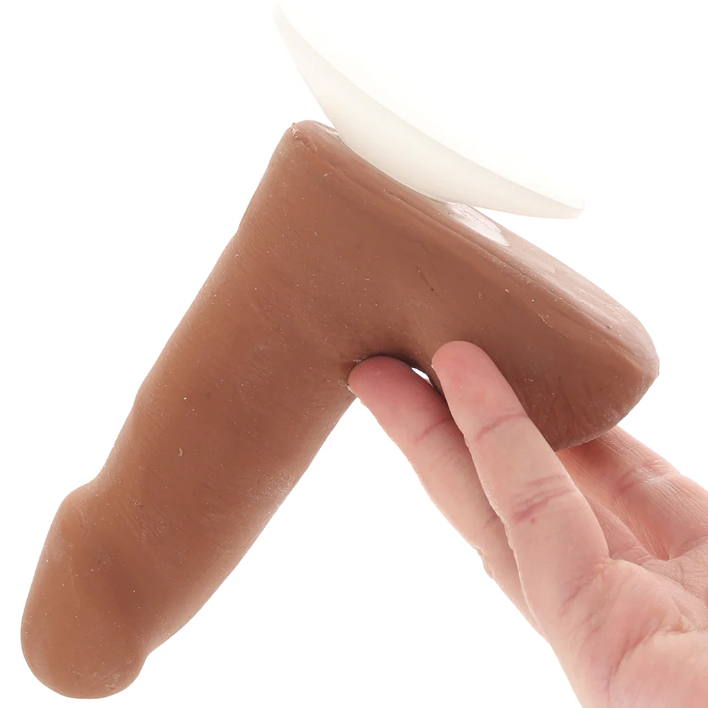 2689-the-realistic-5-inch-cock-with-balls-in-caramel-1.webp