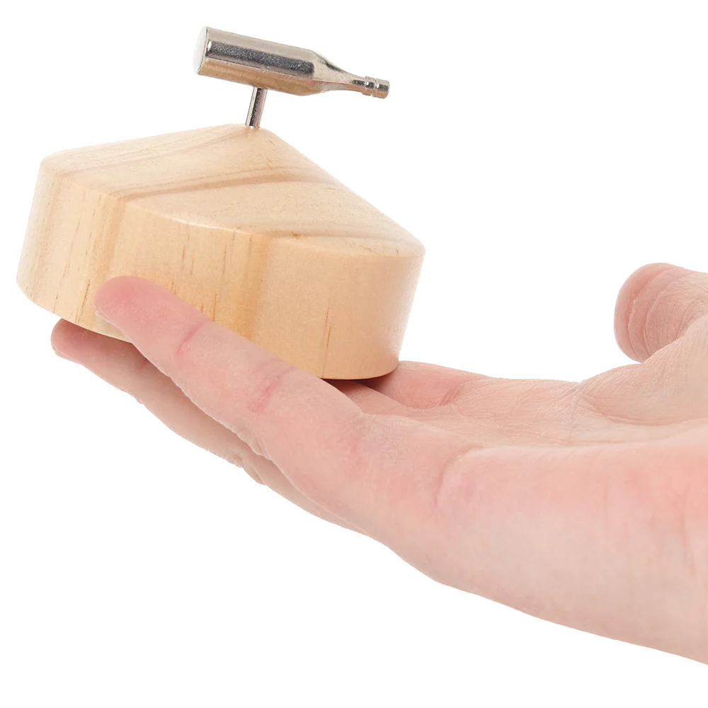 301-mini-spin-the-bottle-game-1.webp