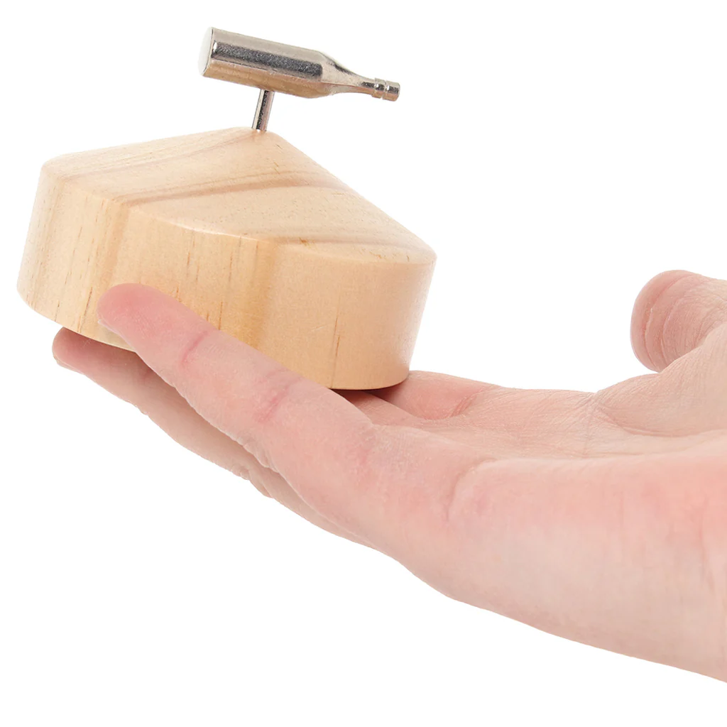 301-mini-spin-the-bottle-game-1.webp
