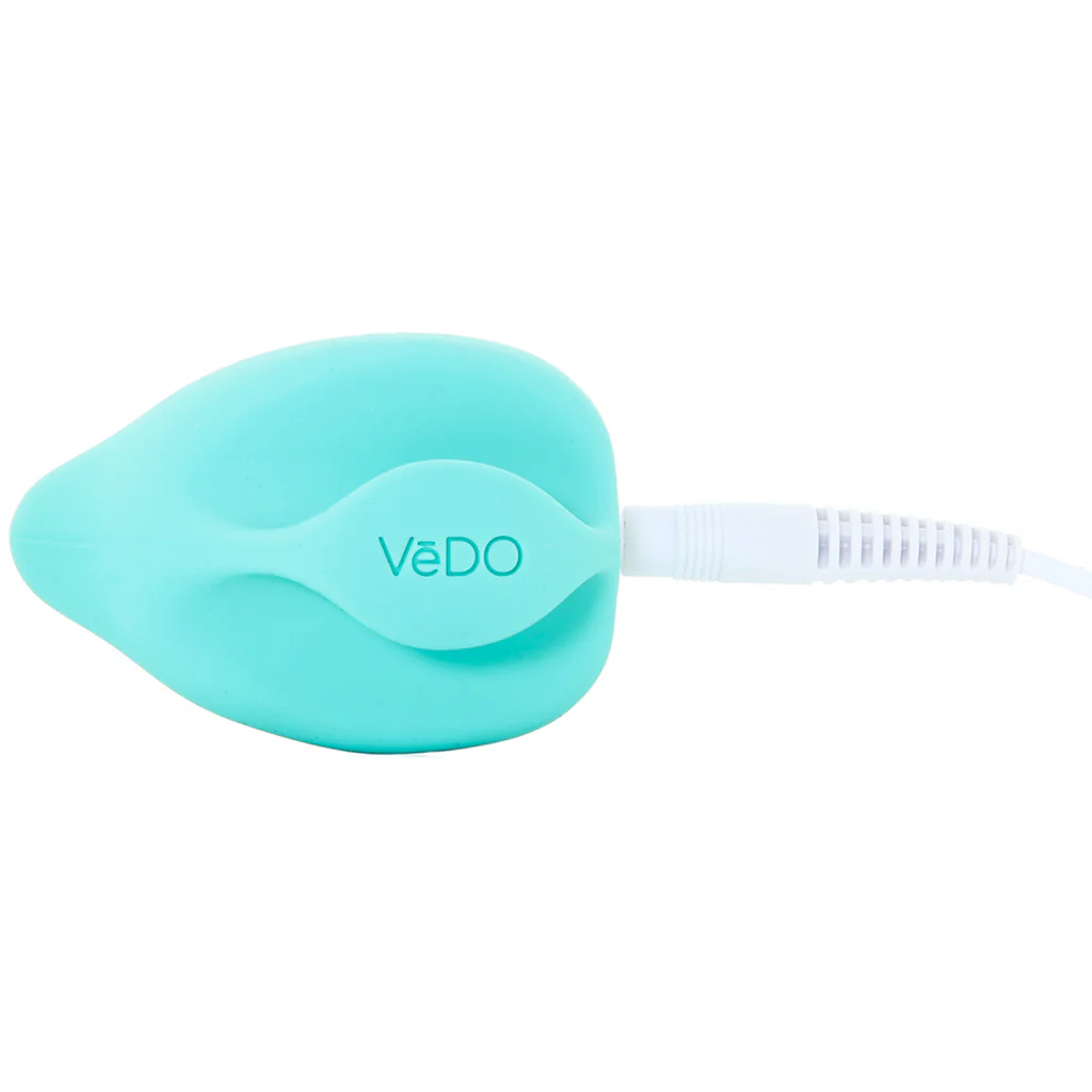 3225-yumi-rechargeable-finger-vibe-in-tease-me-turquoise-1.webp