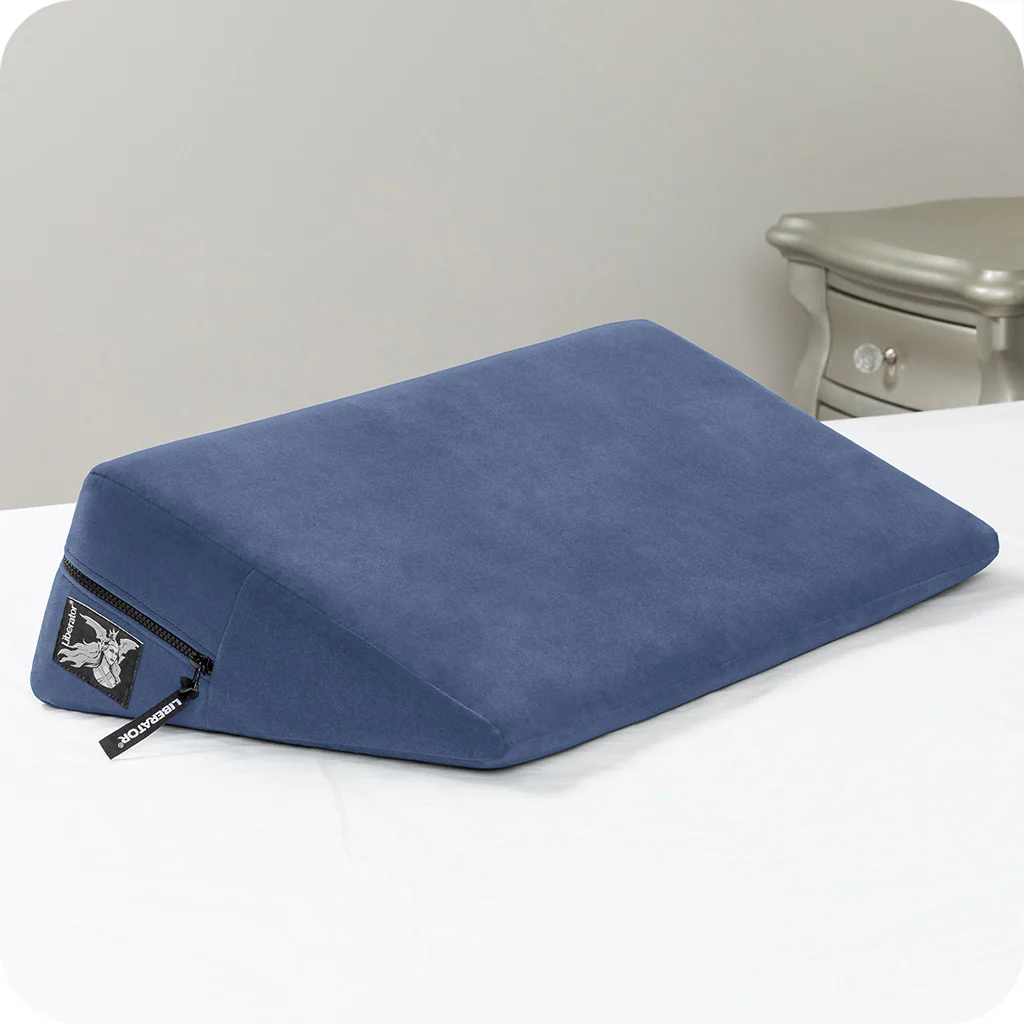 3818-wedge-sex-pillow-in-velvet-blue-1.webp