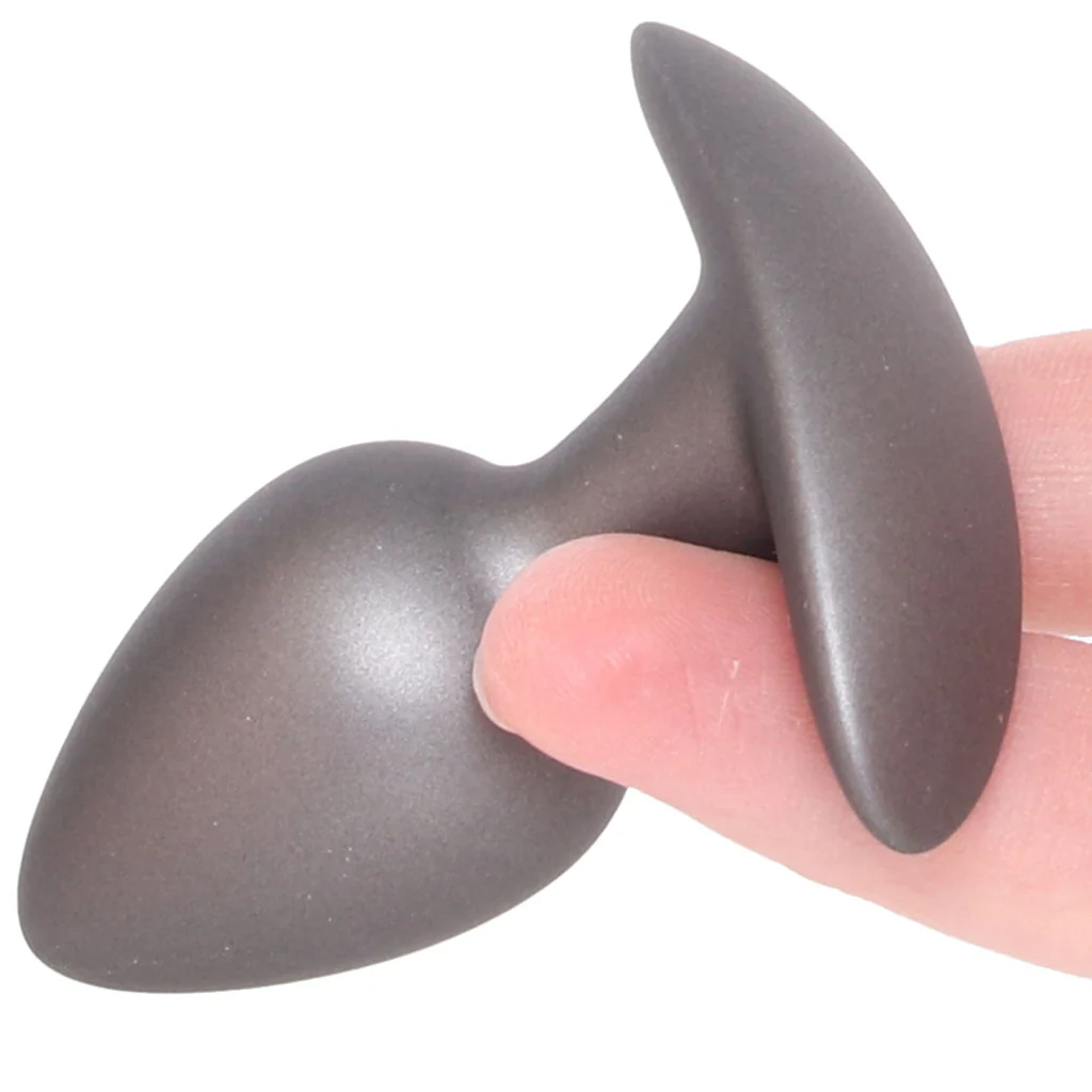 3899-ouch-smooth-silicone-2-6-inch-butt-plug-in-gun-metal-1.webp