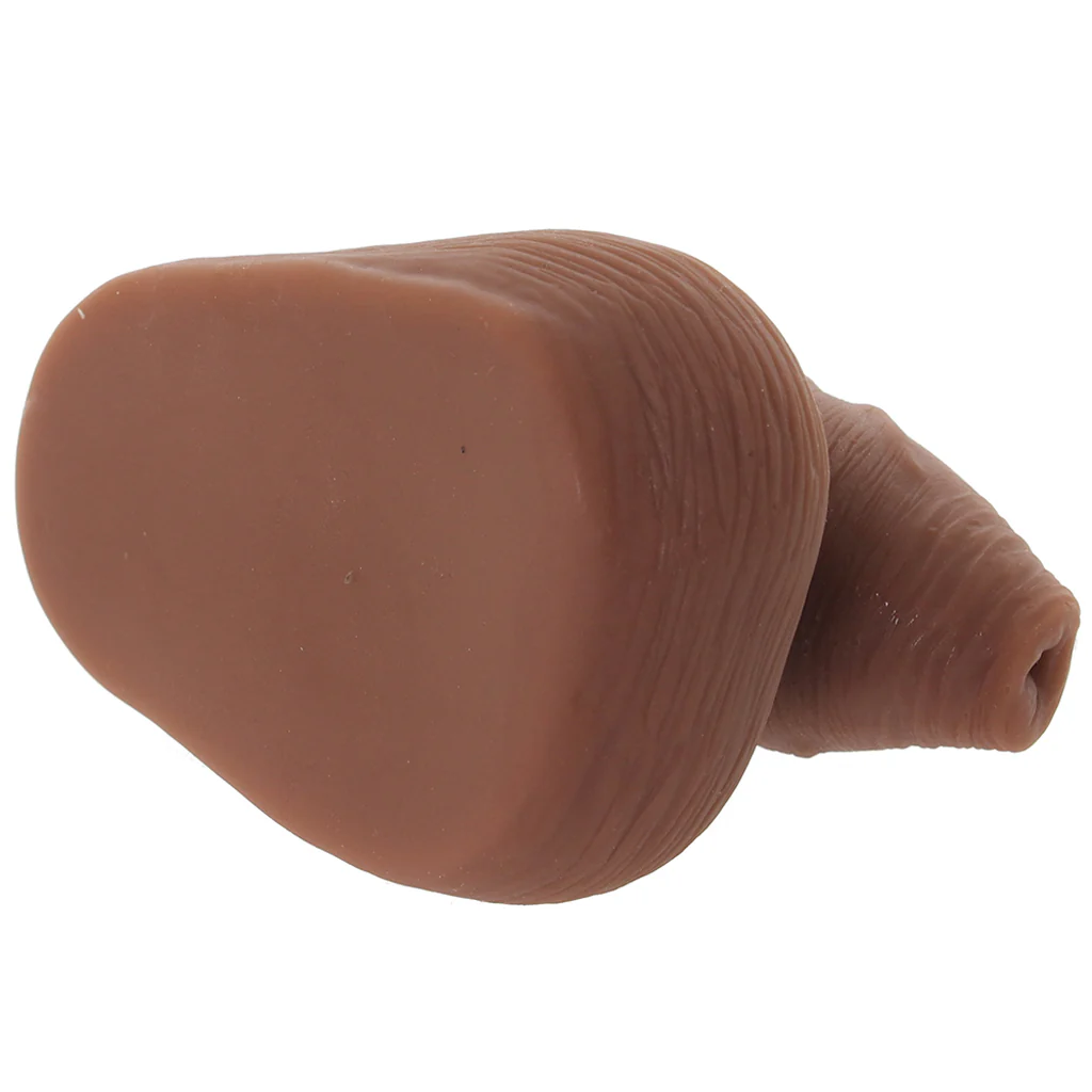 4184-gender-x-the-uncircumcised-packer-in-dark-1.webp