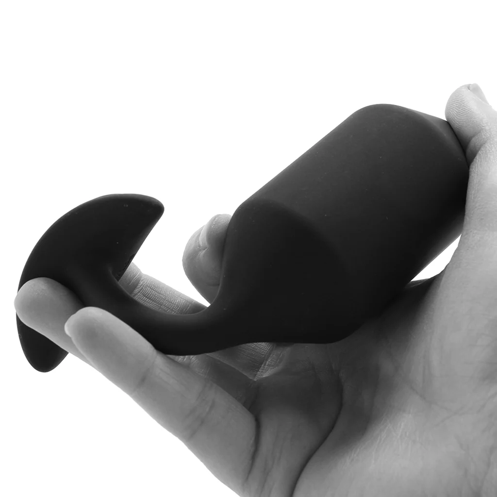 4688-vibrating-weighted-silicone-snug-plug-1.webp