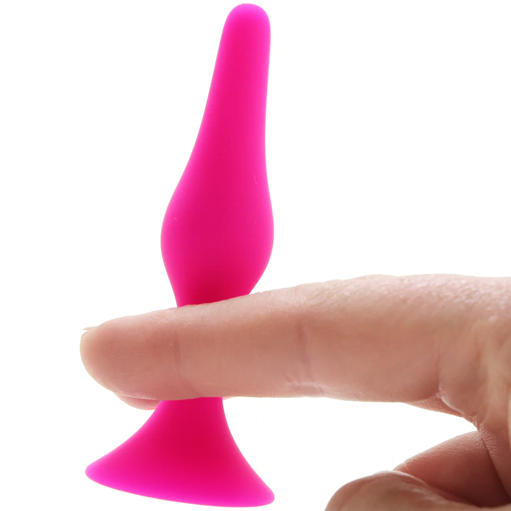 495-luxe-beginner-silicone-butt-plug-kit-in-pink-1.webp