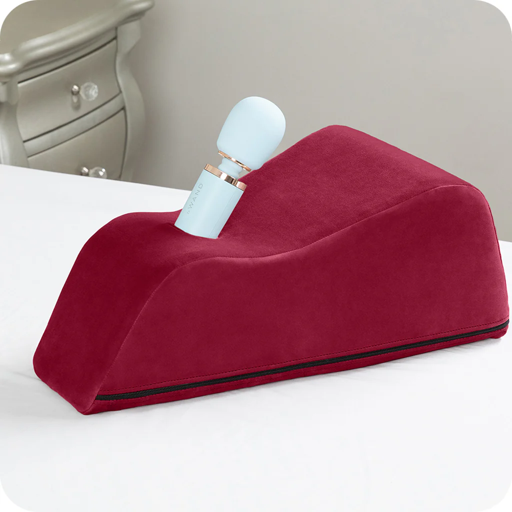 5295-wanda-sex-toy-mount-in-merlot-1.webp