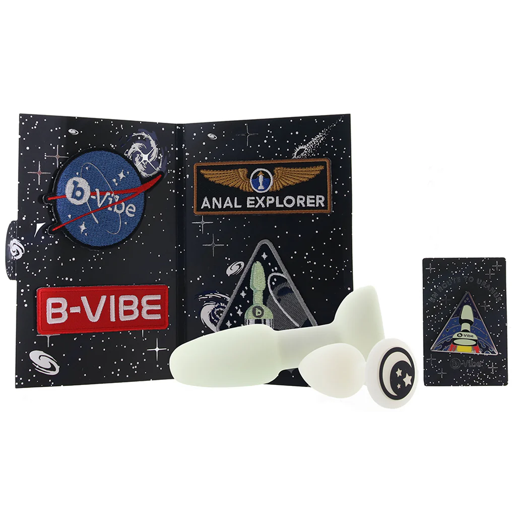 561-asstronaut-glow-in-the-dark-butt-play-set-1.webp